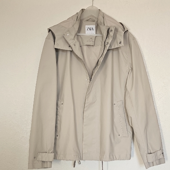 Zara Other - Zara Men's Beige Hooded Raincoat